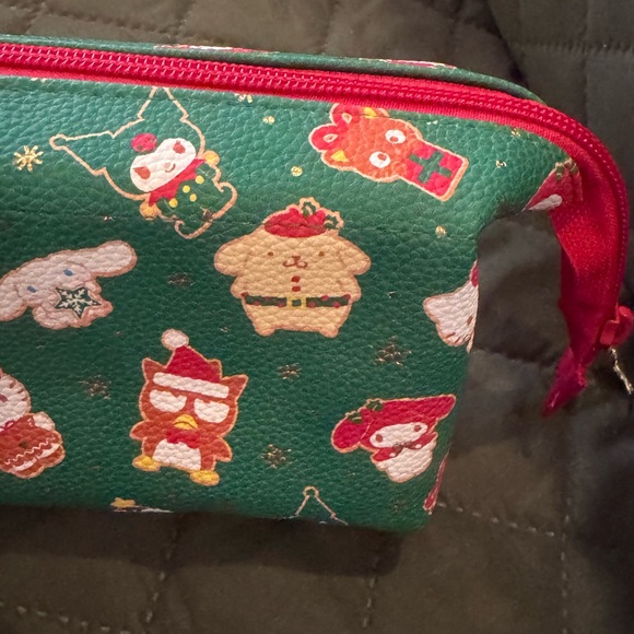 Sanrio Green and Red Cosmetic Bag - Picture 3 of 5